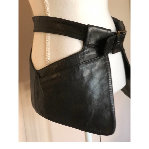 WANTED ISO , this Thierry Mugler belt main image 4
